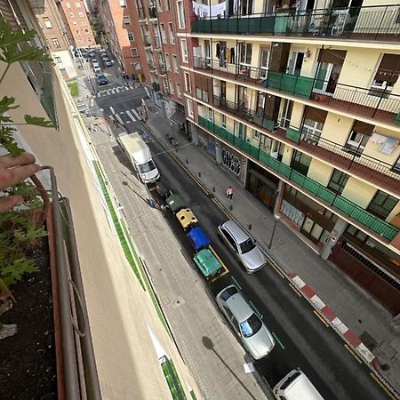 Habitacion En Casa Particular Apartment Bilbao Luaran gambar